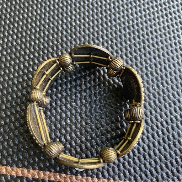 Trio of vintage bracelets - Picture 5 of 9